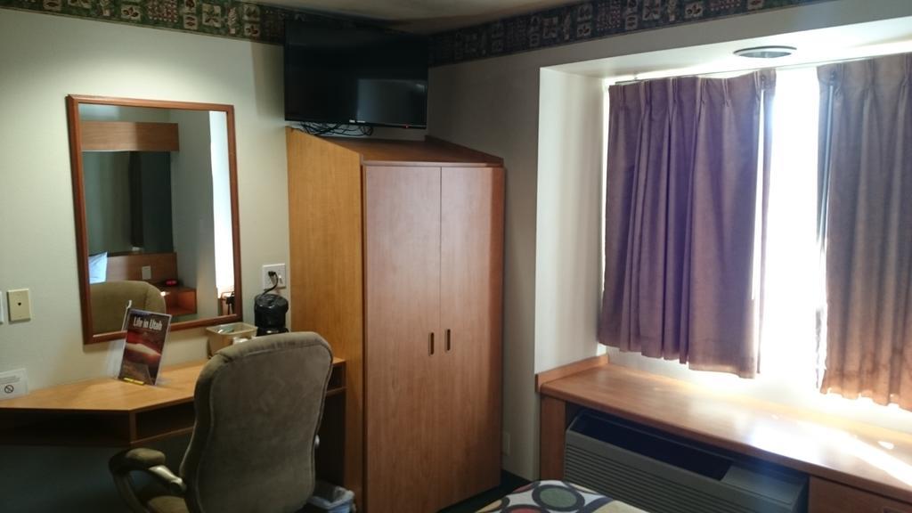 Super 8 By Wyndham Pride Midvale/Midvalley/Salt Lake City Δωμάτιο φωτογραφία