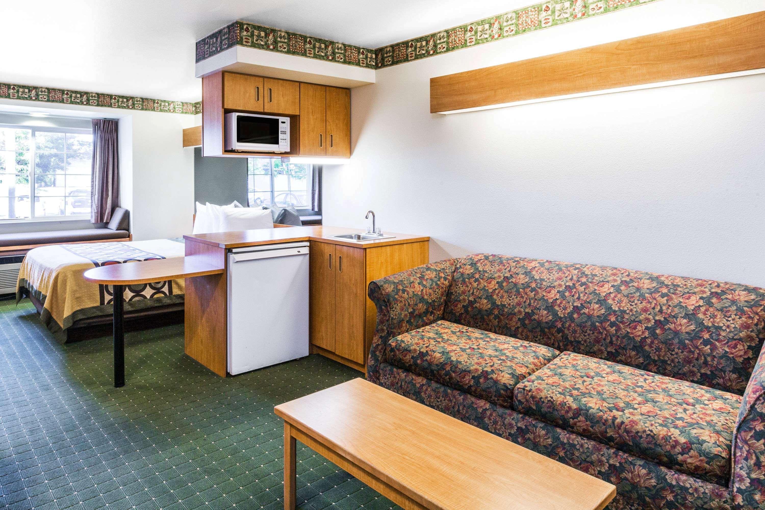 Super 8 By Wyndham Pride Midvale/Midvalley/Salt Lake City Εξωτερικό φωτογραφία